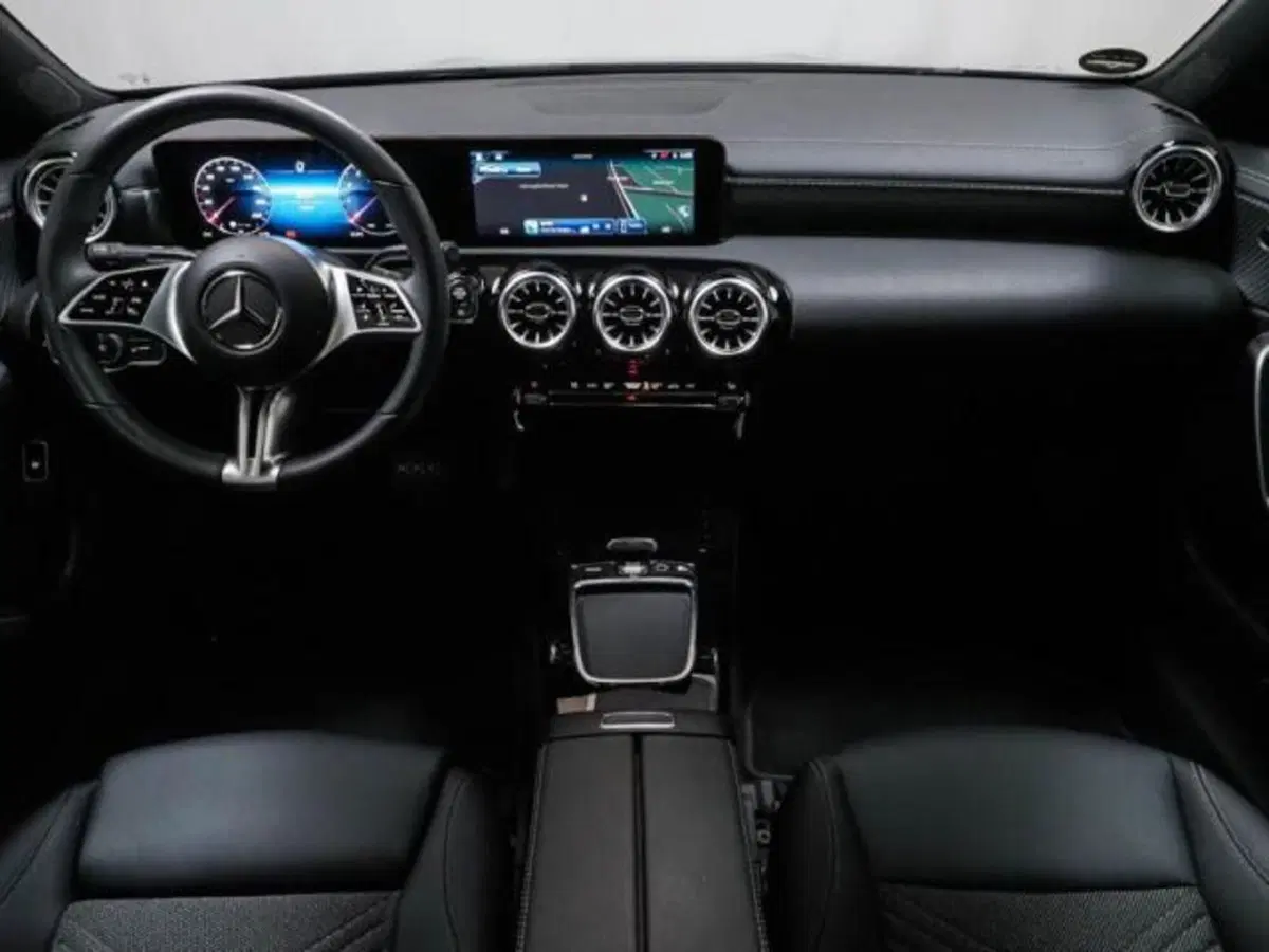 Mercedes-Benz CLA usata a Milano (6)