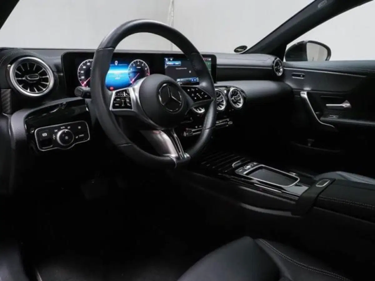 Mercedes-Benz CLA usata a Milano (9)