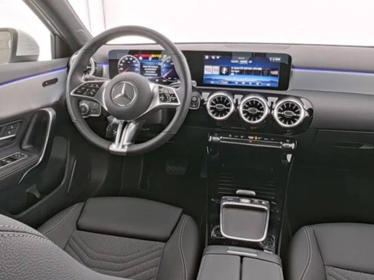Mercedes-Benz Classe A usata a Milano (6)