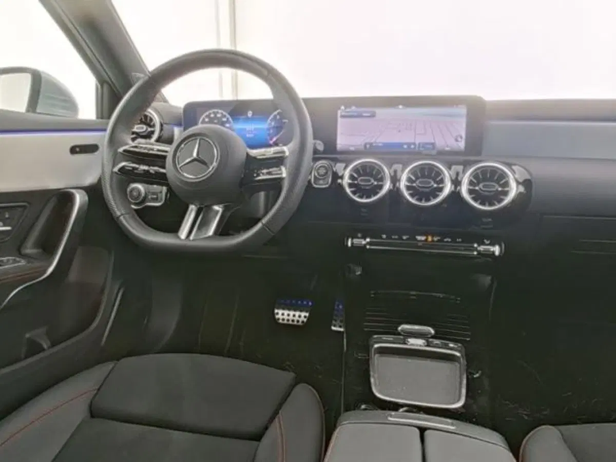 Mercedes-Benz Classe A usata a Milano (5)