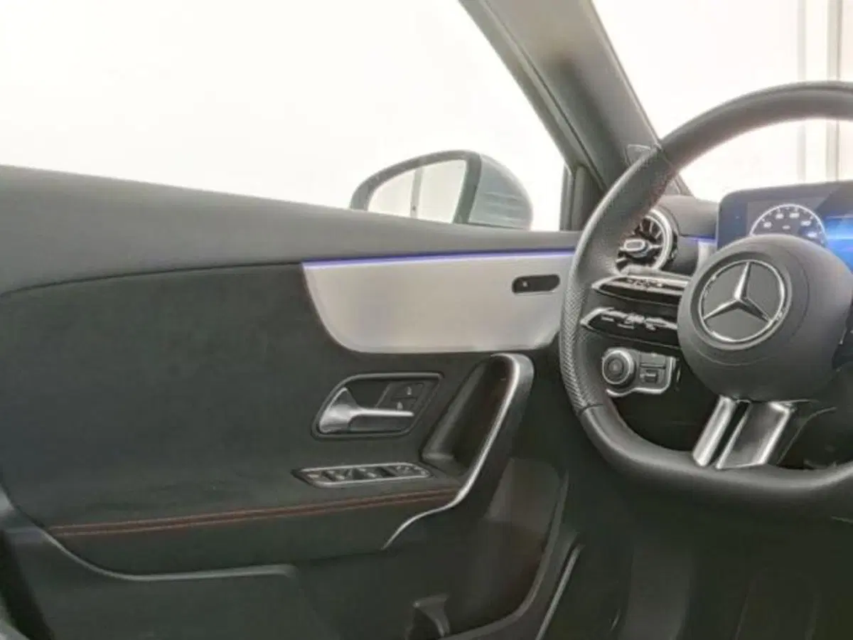 Mercedes-Benz Classe A usata a Milano (9)