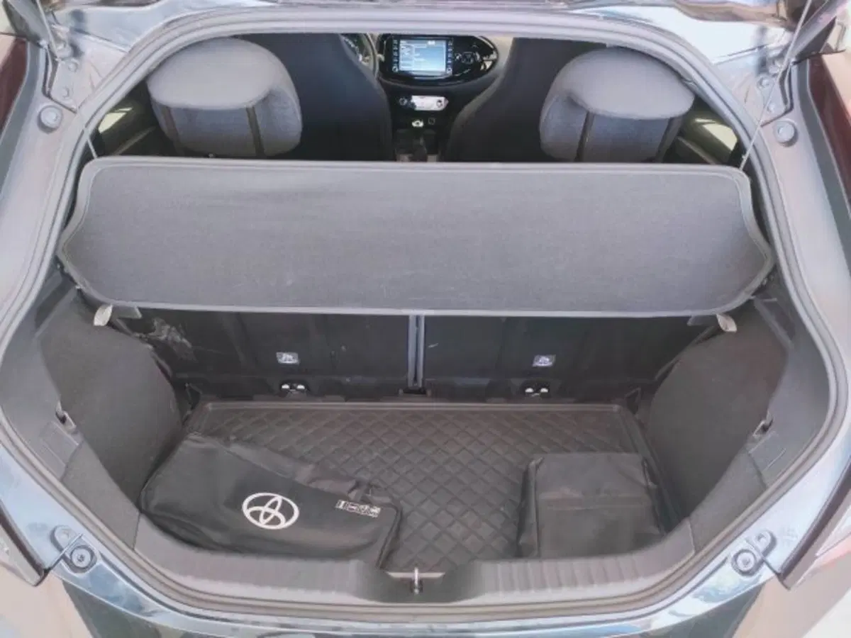 Toyota Aygo X usata a Teramo (10)