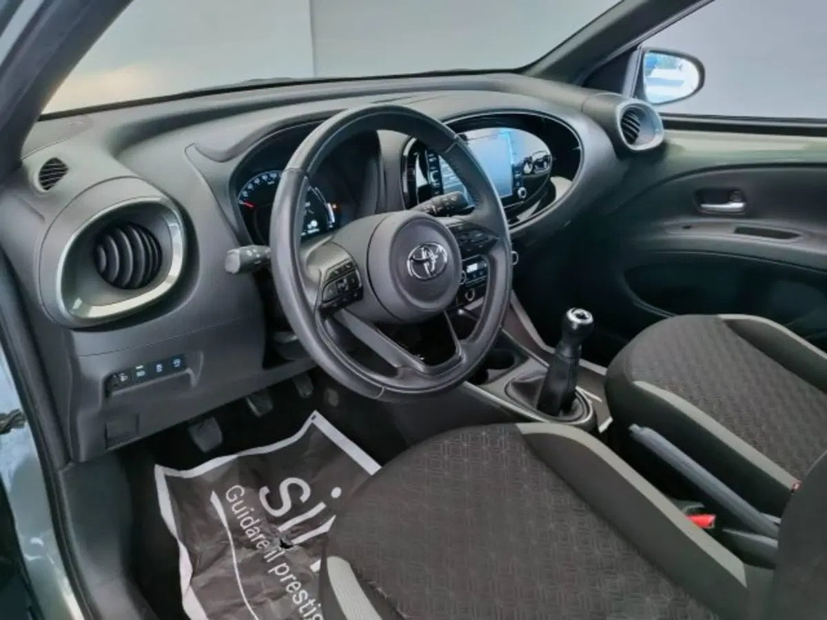 Toyota Aygo X usata a Teramo (14)