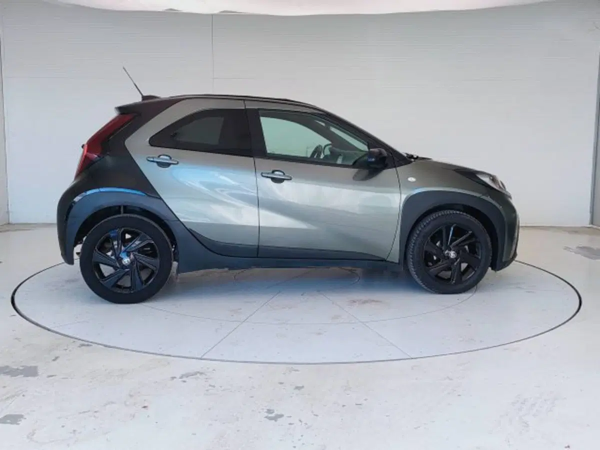 Toyota Aygo X usata a Teramo (4)