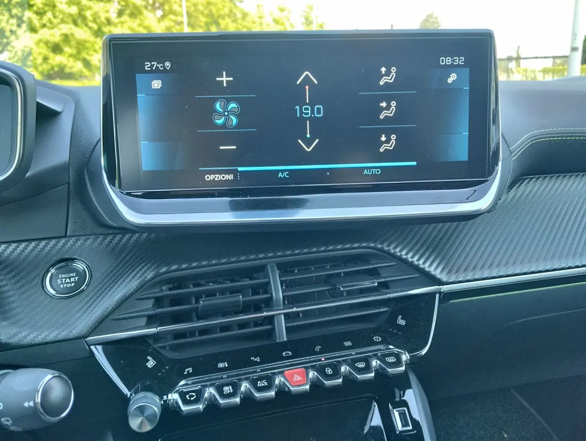Peugeot 208 usata a Asti (15)