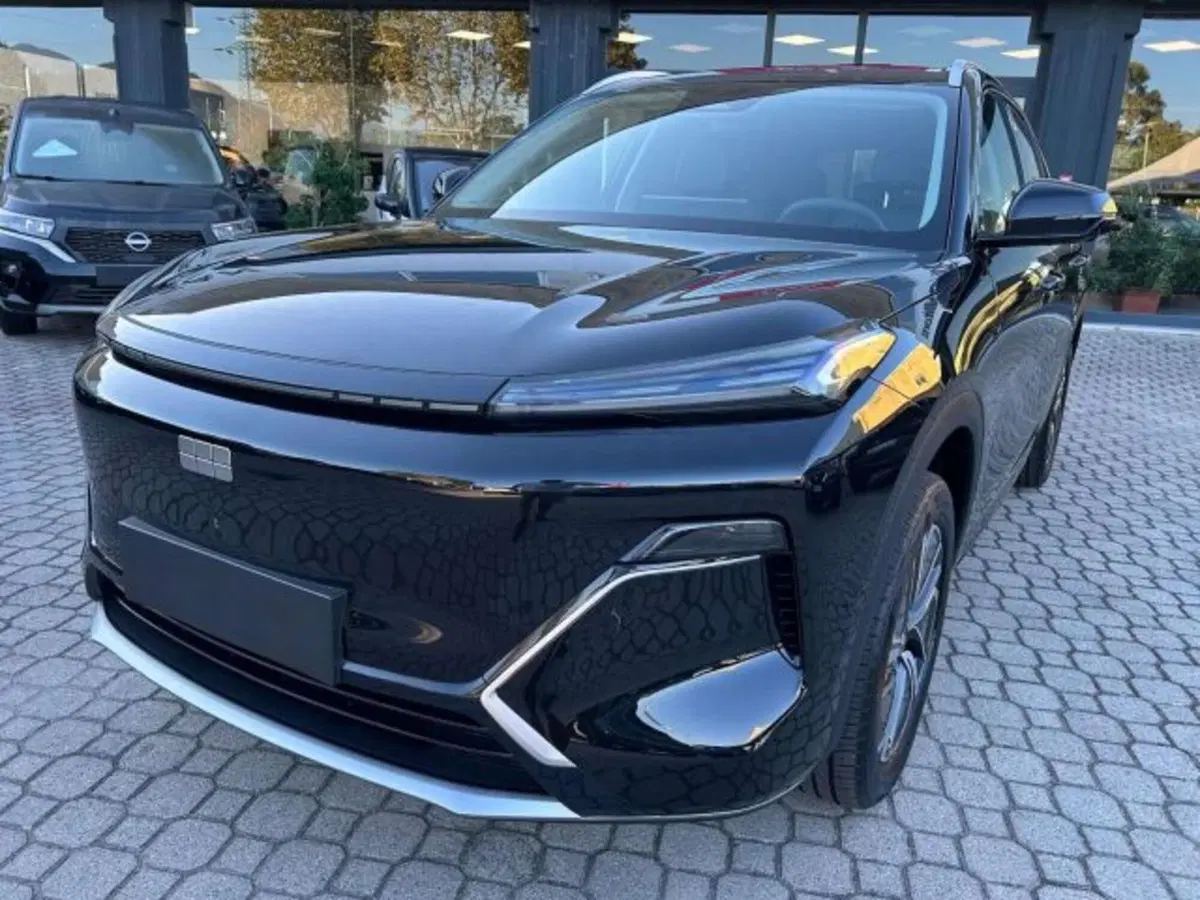Geely Starray nuova a Firenze (3)