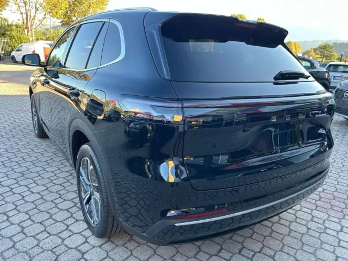 Geely Starray nuova a Firenze (6)