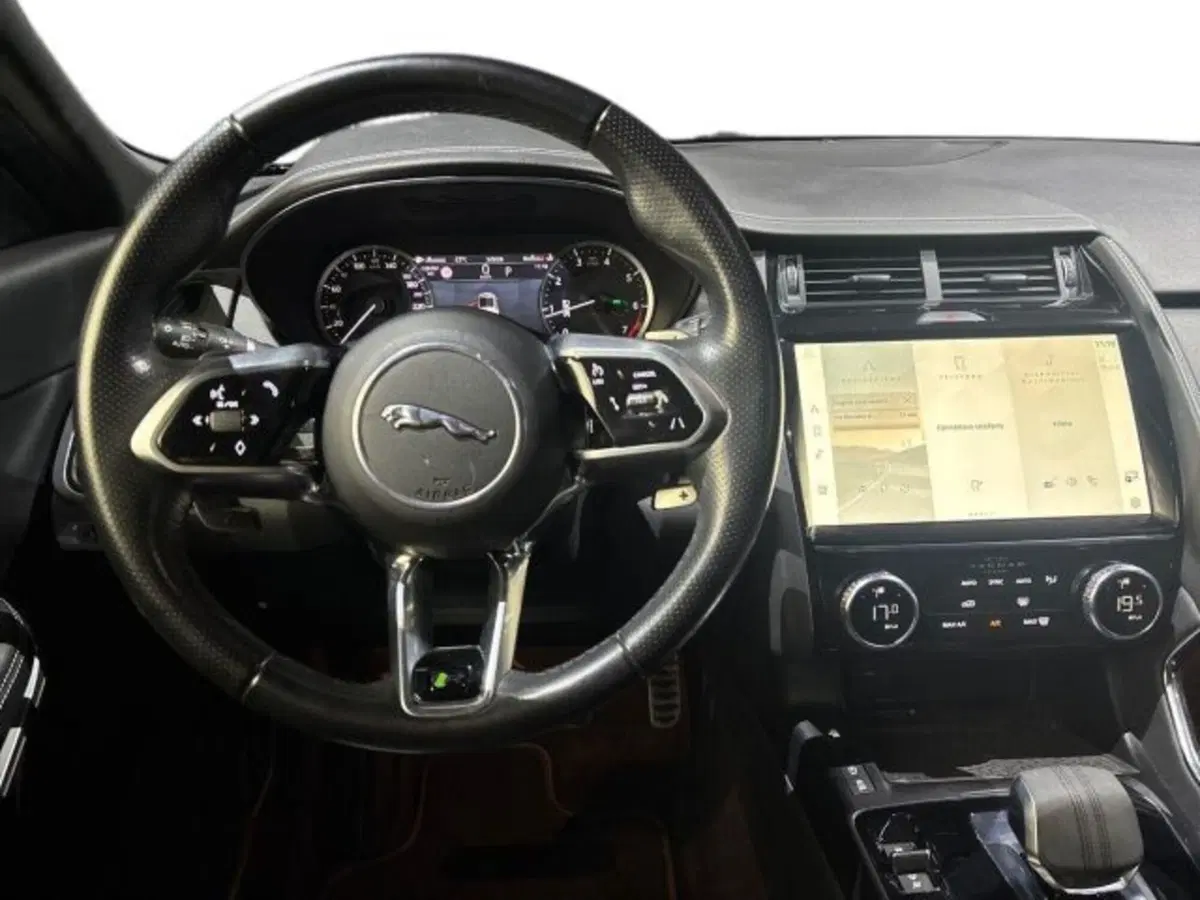 Jaguar E-Pace usata a Bologna (14)
