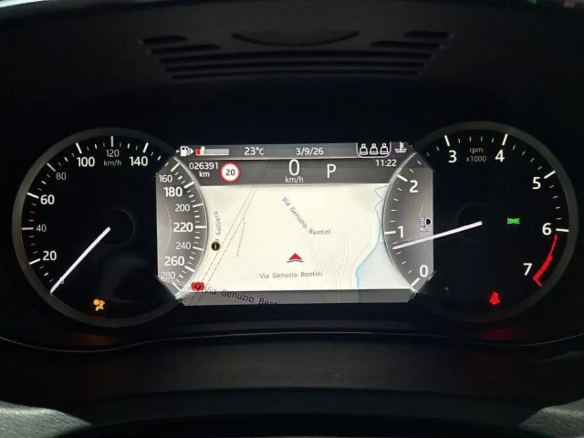 Jaguar E-Pace usata a Bologna (18)