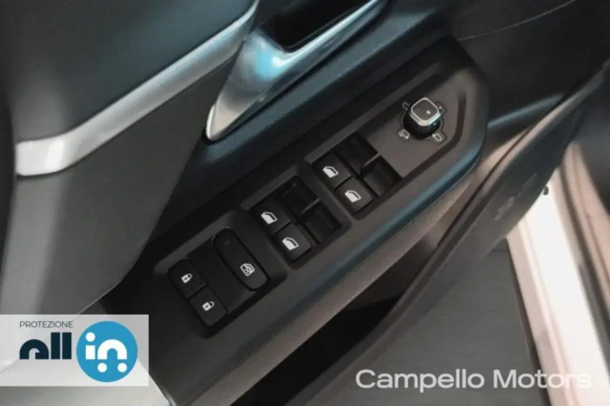 Jeep Compass nuova a Venezia (15)