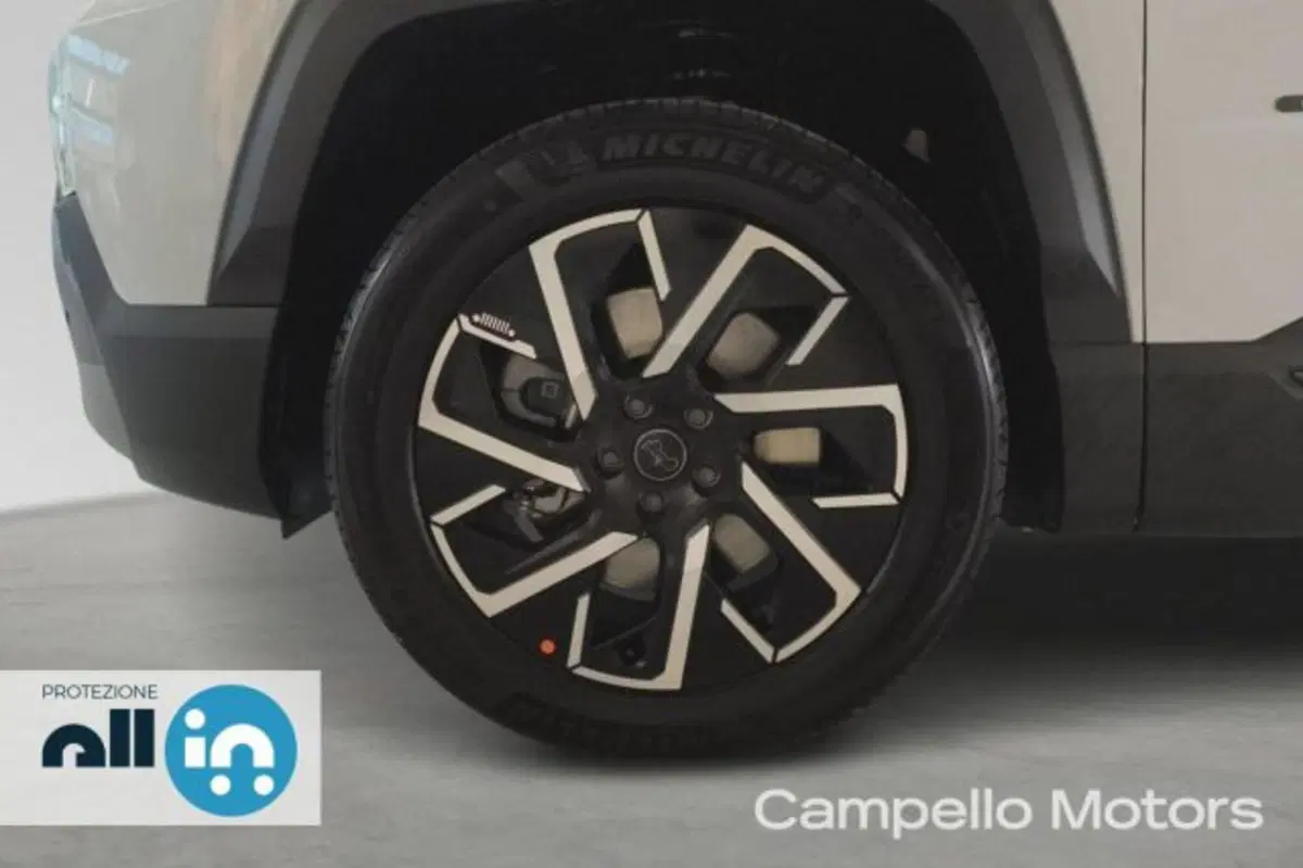 Jeep Compass nuova a Venezia (16)