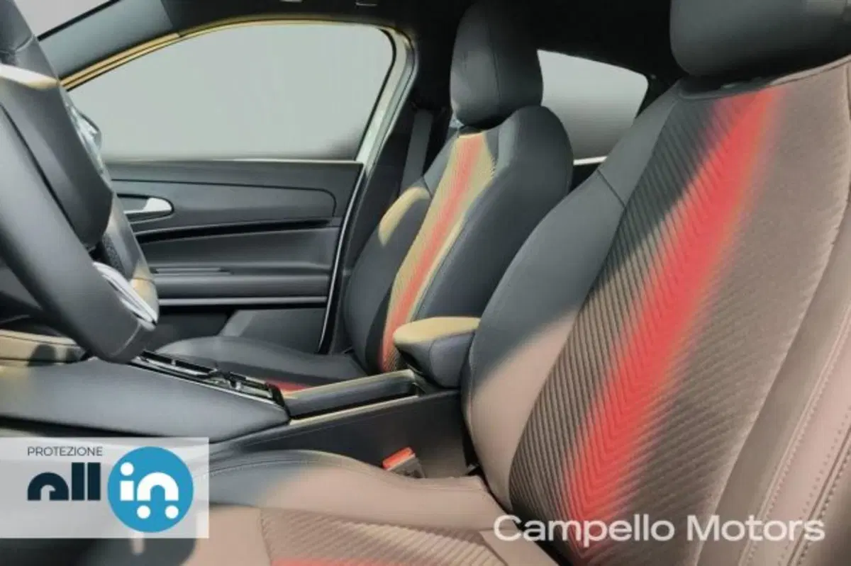 Alfa Romeo Junior nuova a Venezia (5)