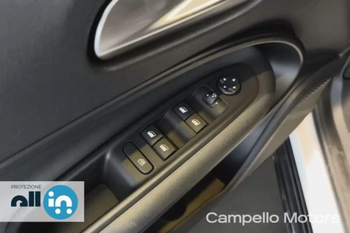 Alfa Romeo Junior nuova a Venezia (13)
