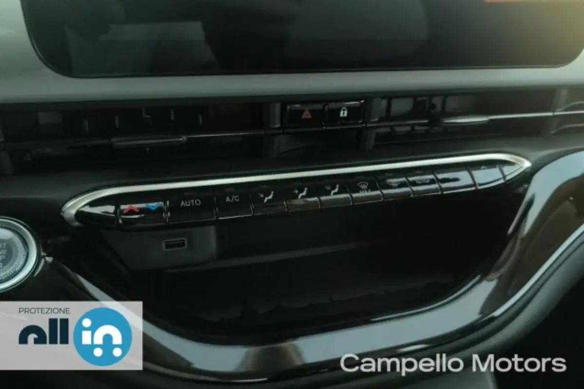 Fiat 500 nuova a Venezia (11)