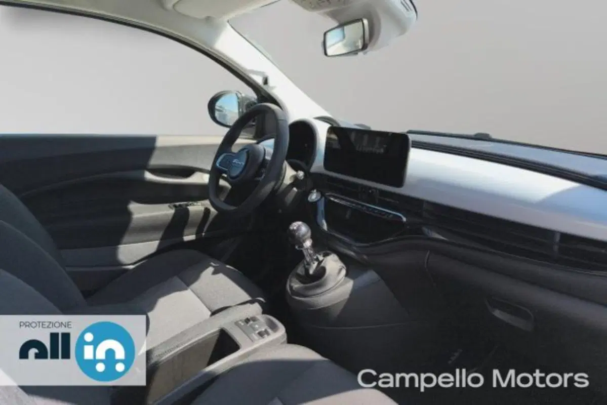 Fiat 500 nuova a Venezia (14)