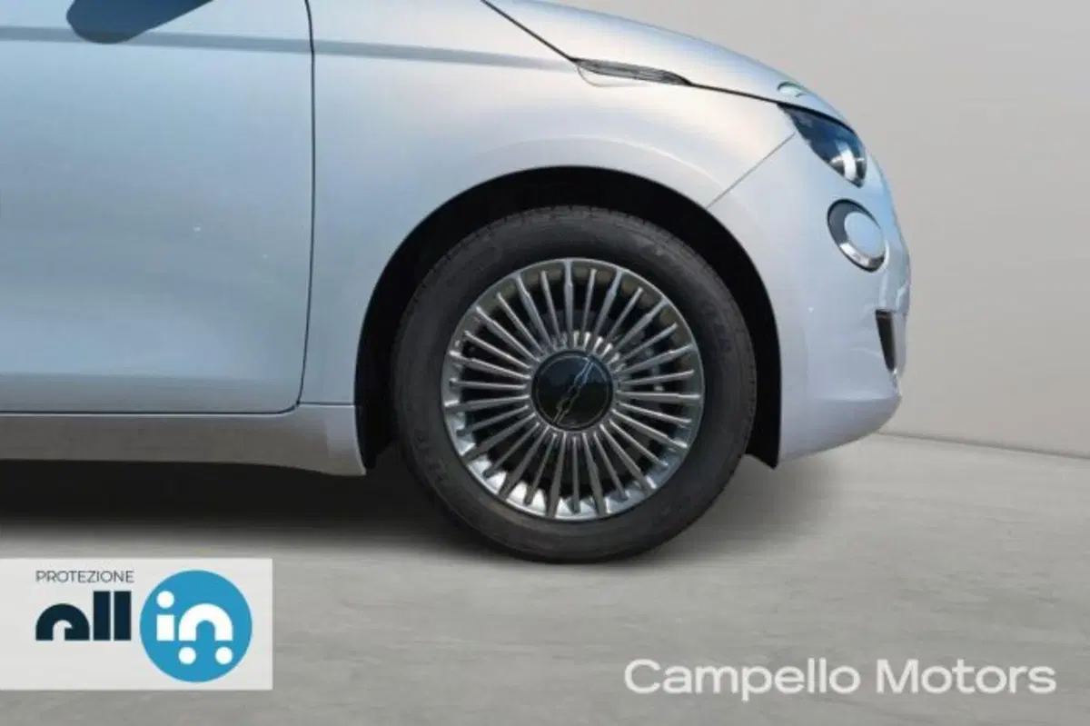 Fiat 500 nuova a Venezia (19)