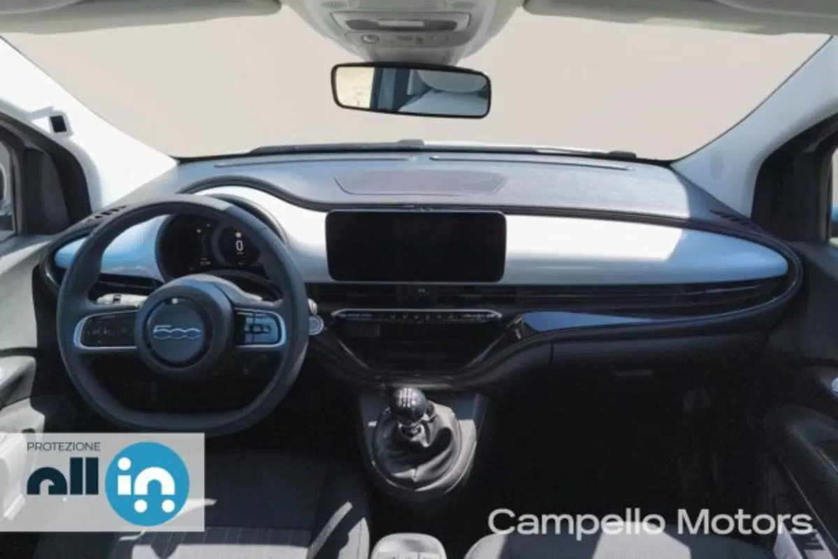 Fiat 500 nuova a Venezia (7)