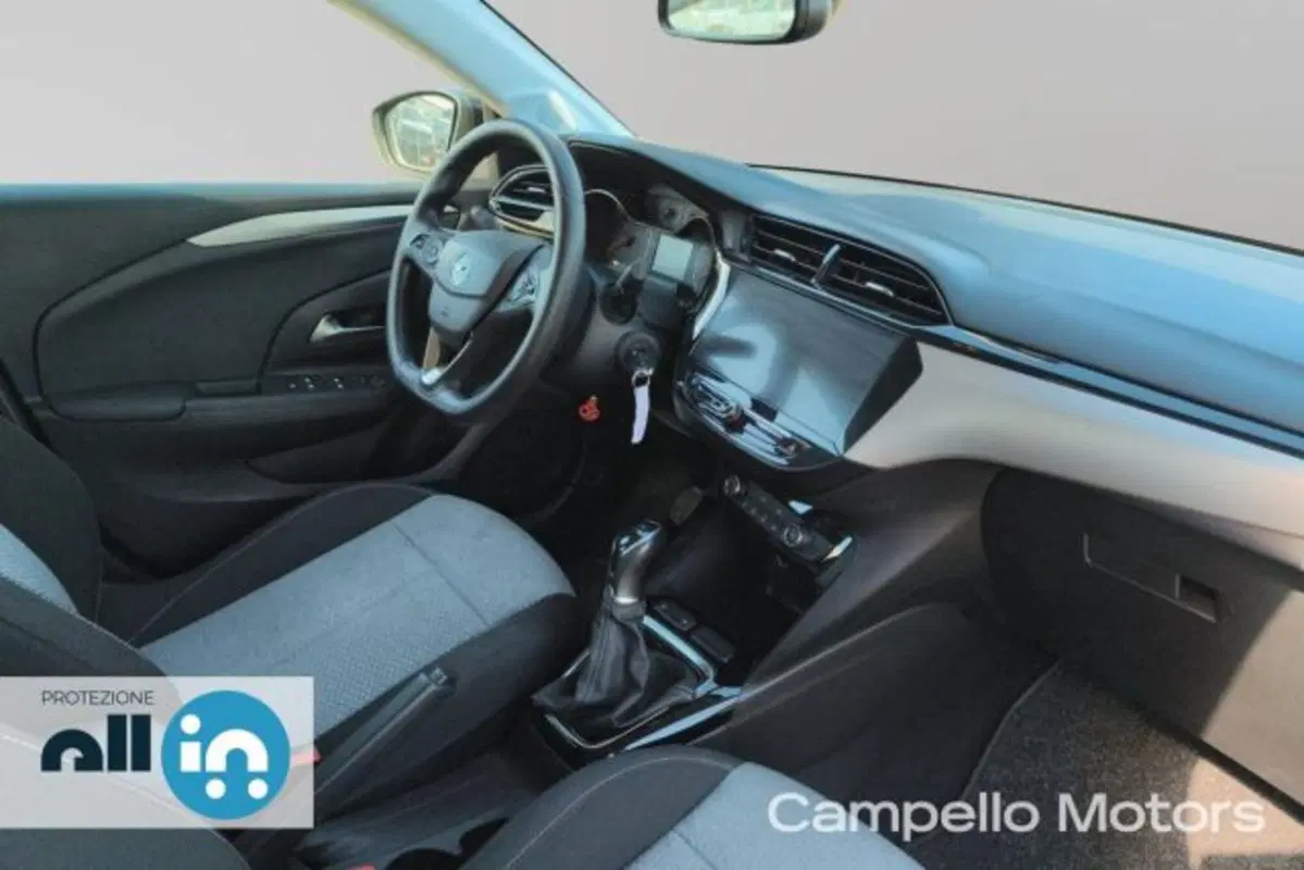 Opel Corsa usata a Venezia (12)
