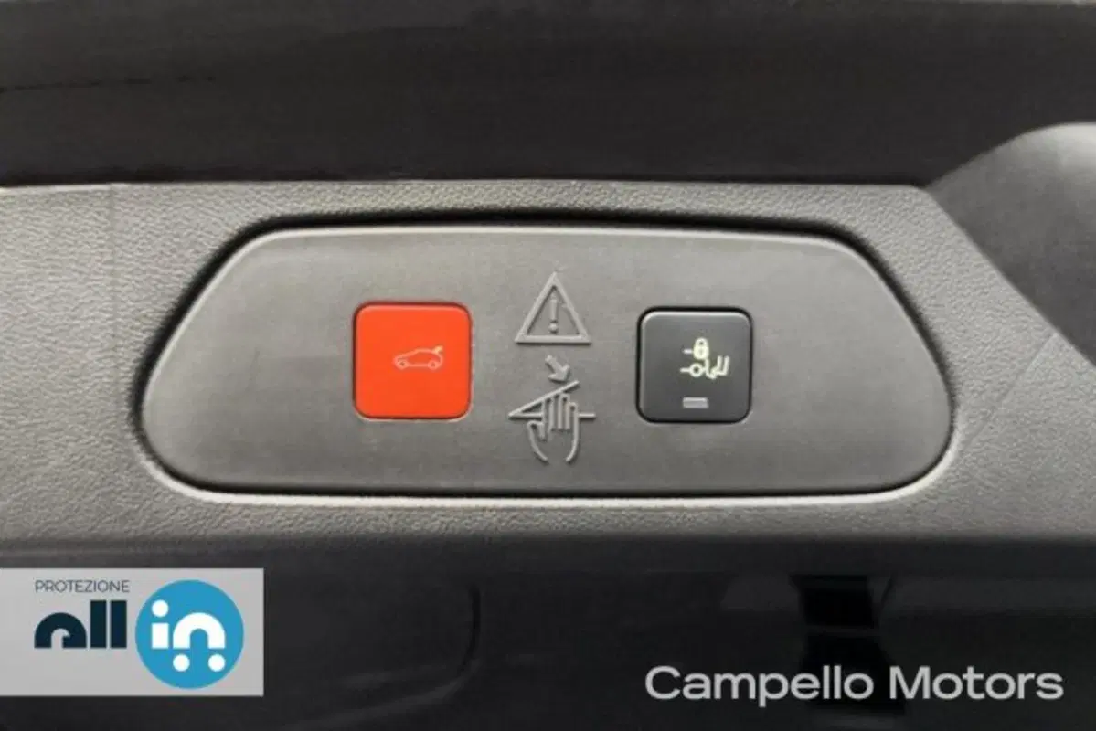 Opel Grandland usata a Venezia (12)