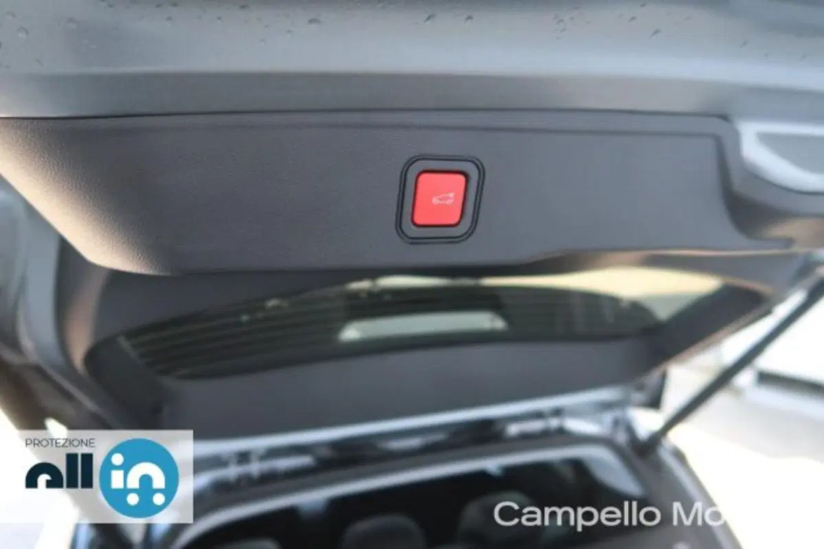 Jeep Avenger nuova a Venezia (17)