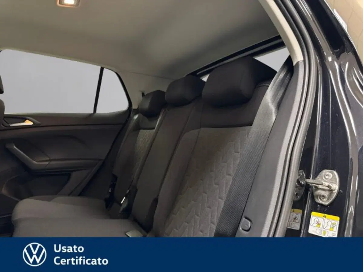Volkswagen T-Cross nuova a Vicenza (12)