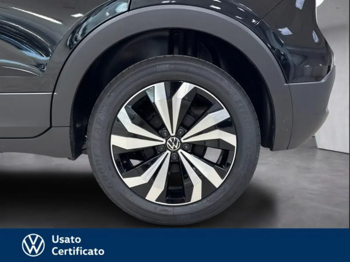 Volkswagen T-Cross nuova a Vicenza (18)