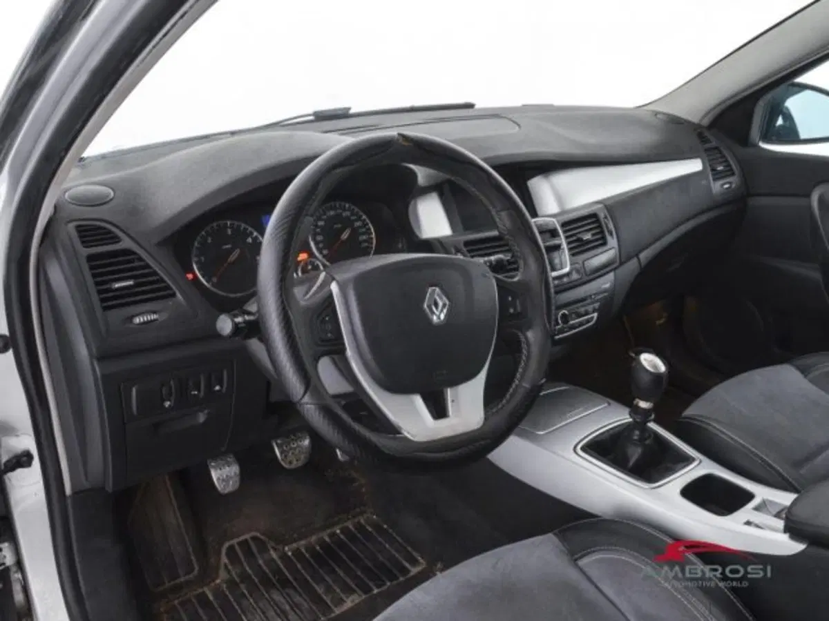 Renault Laguna SporTour usata a Perugia (8)