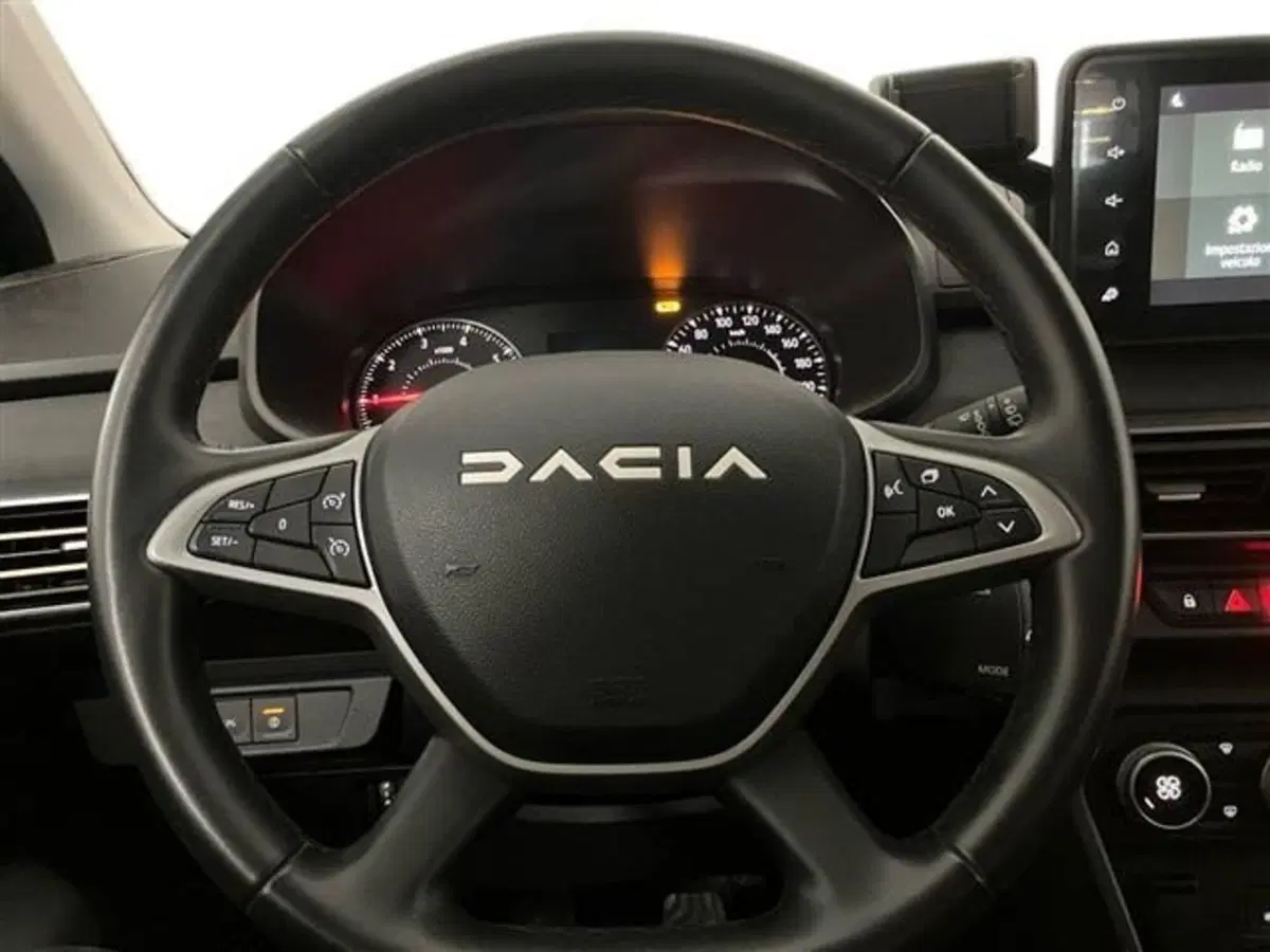 Dacia Jogger usata a Como (17)