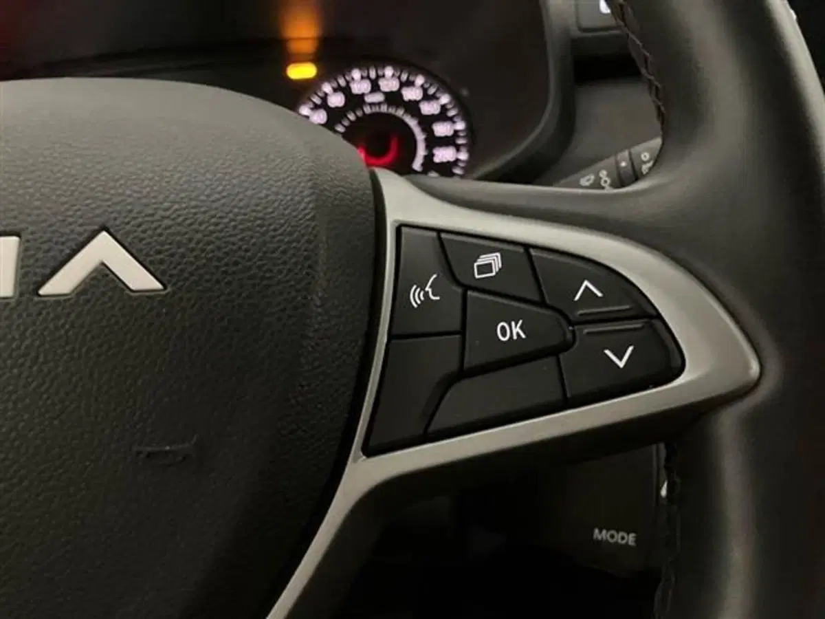 Dacia Jogger usata a Como (19)