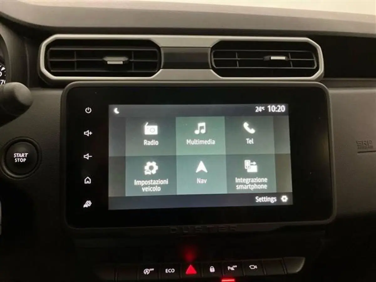 Dacia Duster usata a Como (14)
