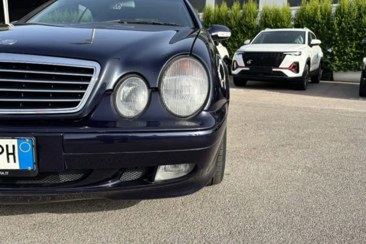 Mercedes-Benz CLK usata a Latina (10)