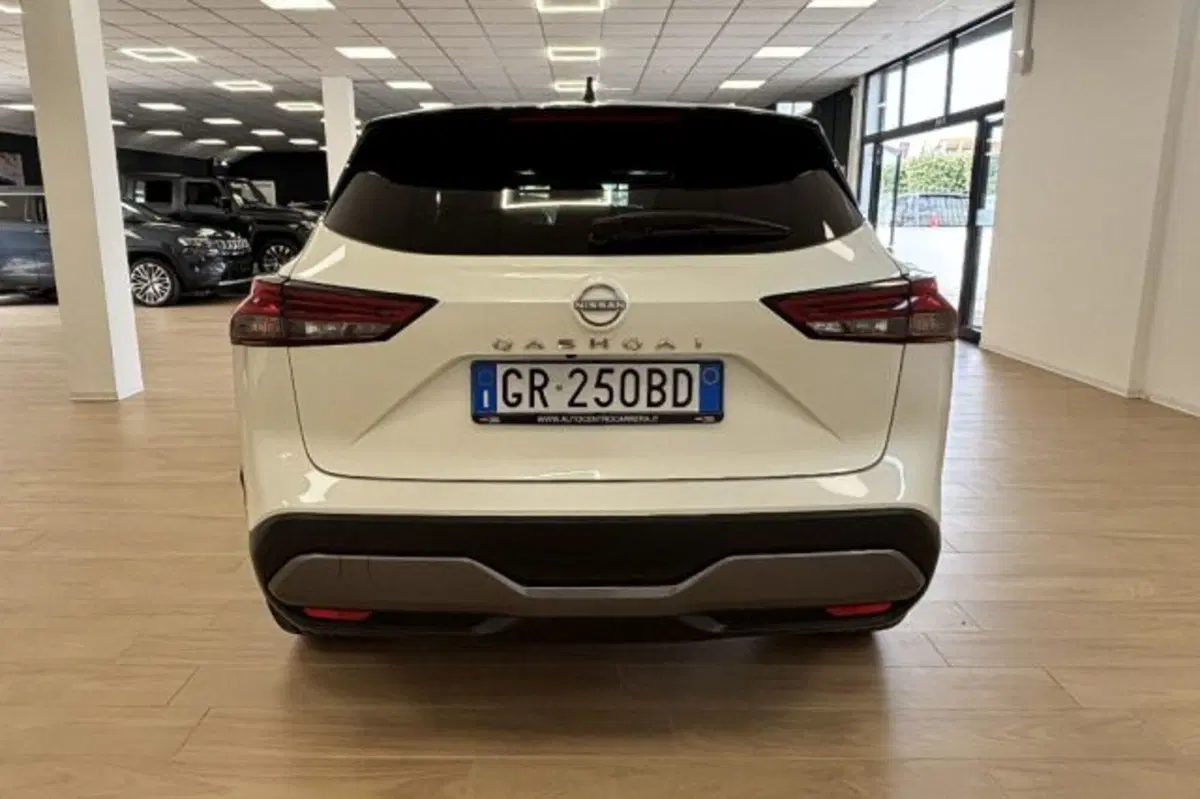 Nissan Qashqai usata a Latina (6)