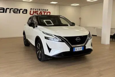 Nissan Qashqai 1.3 mhev N-Connecta 2wd 140cv del 2023 usata a Fondi