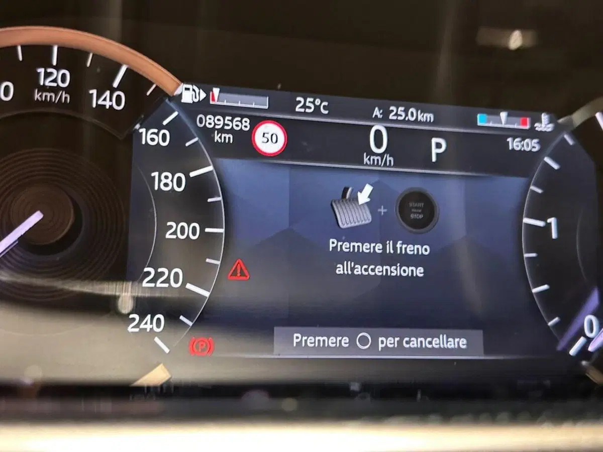 Land Rover Range Rover Evoque usata a Varese (11)