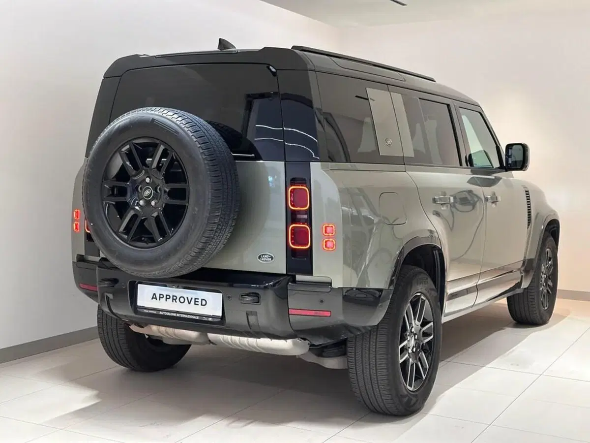 Land Rover Defender usata a Varese (2)