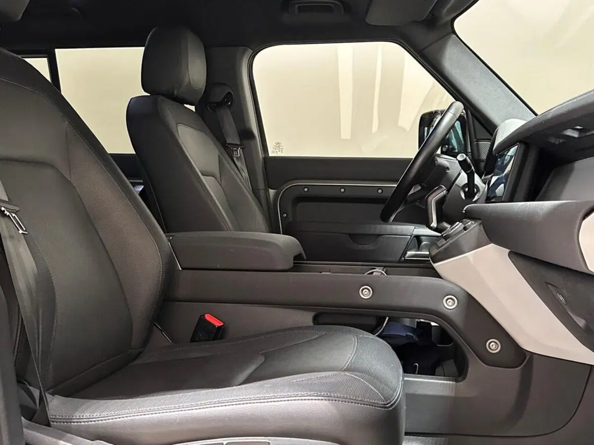 Land Rover Defender usata a Varese (3)