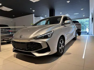 Mg MG3 1.5 hybrid+ Luxury auto del 2026 usata a Varese