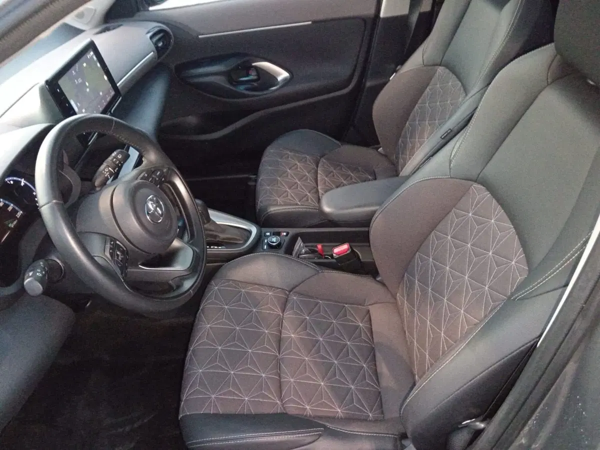 Toyota Yaris Cross usata a Alessandria (11)