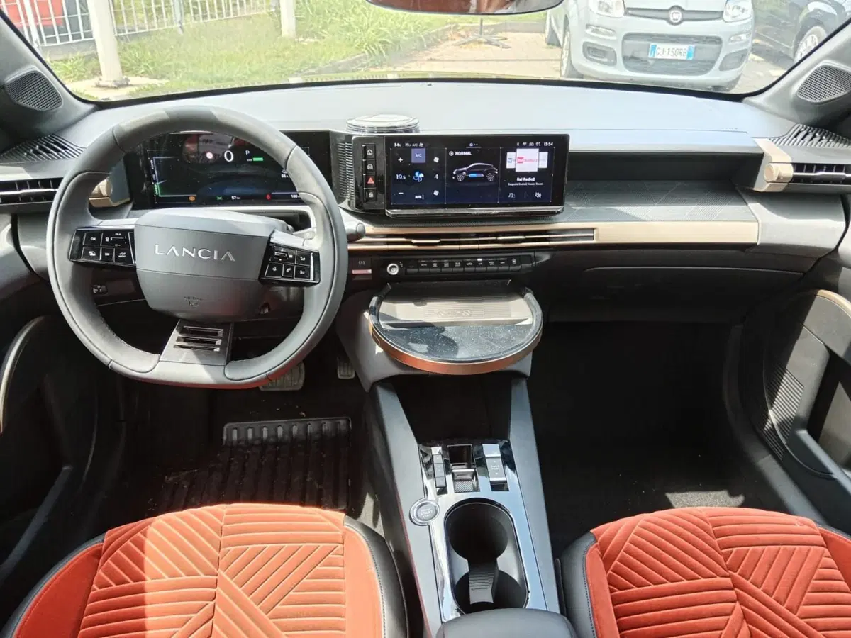 Lancia Ypsilon nuova a Alessandria (14)