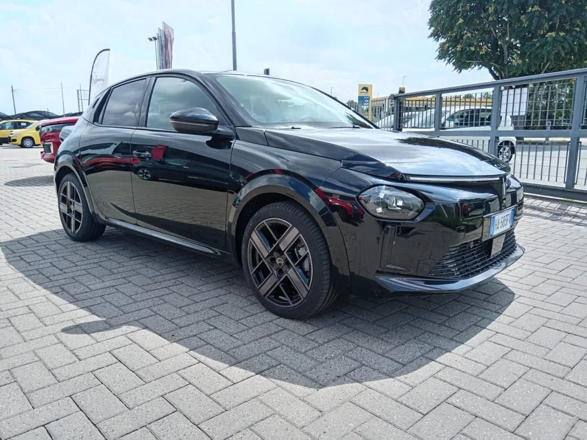 Lancia Ypsilon nuova a Alessandria (3)
