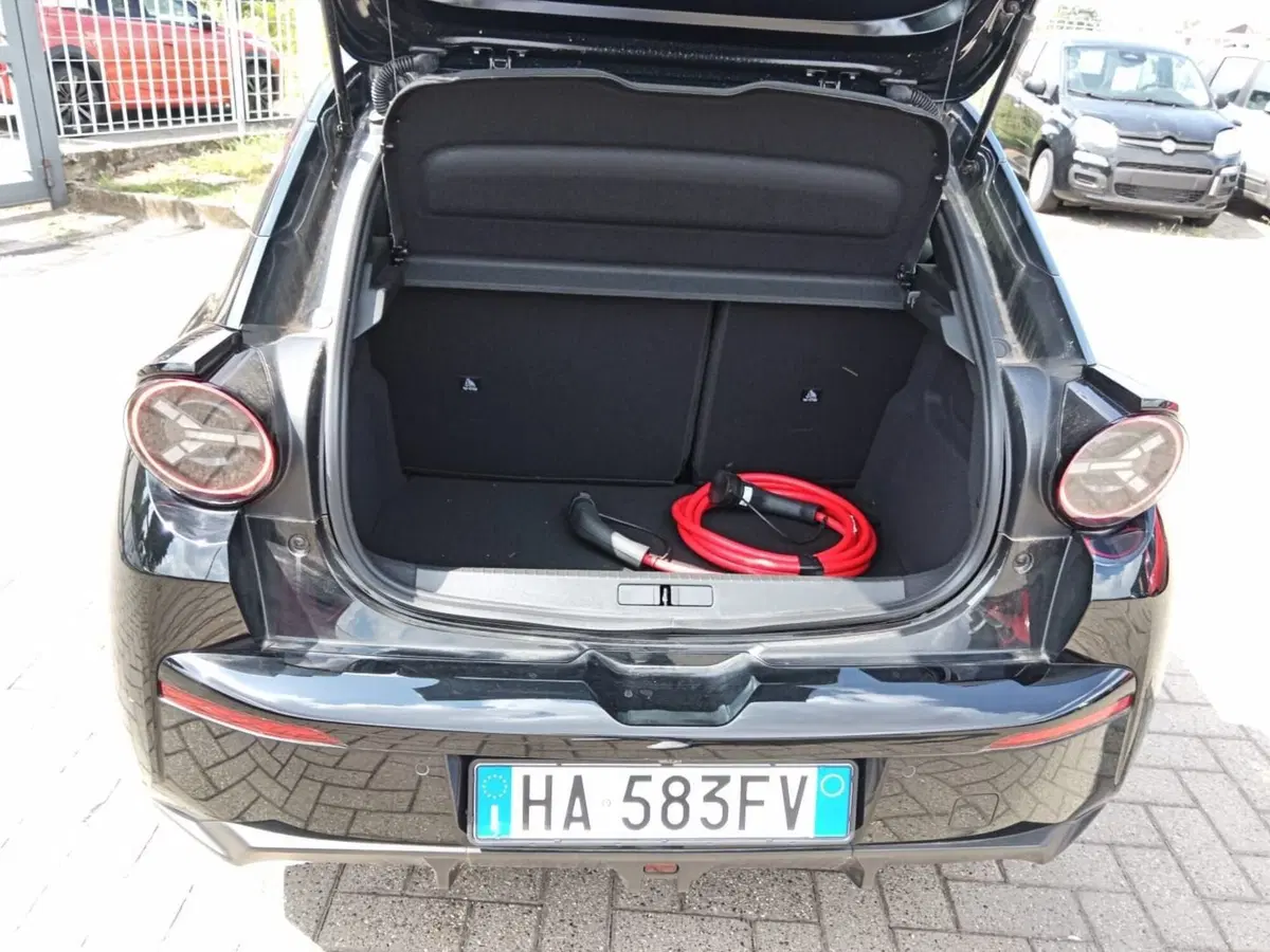 Lancia Ypsilon nuova a Alessandria (6)