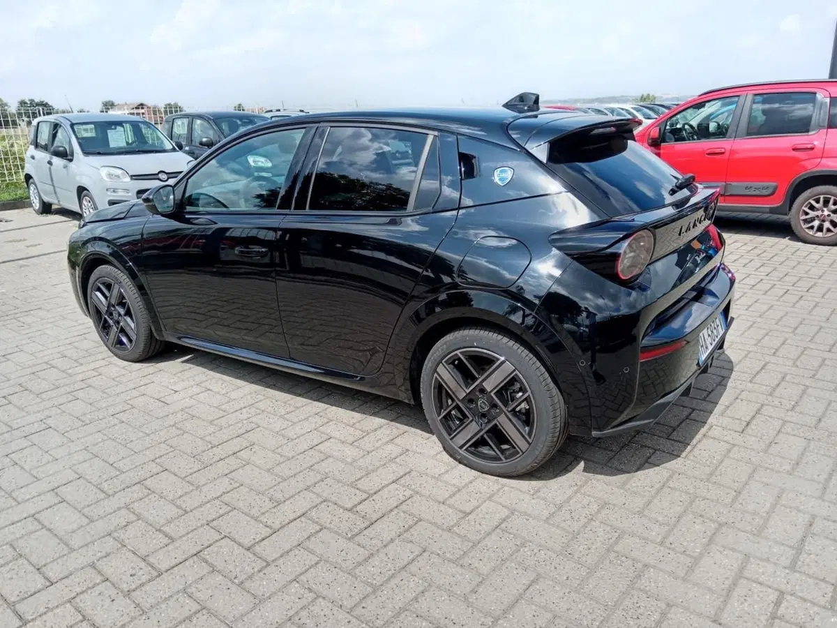 Lancia Ypsilon nuova a Alessandria (8)