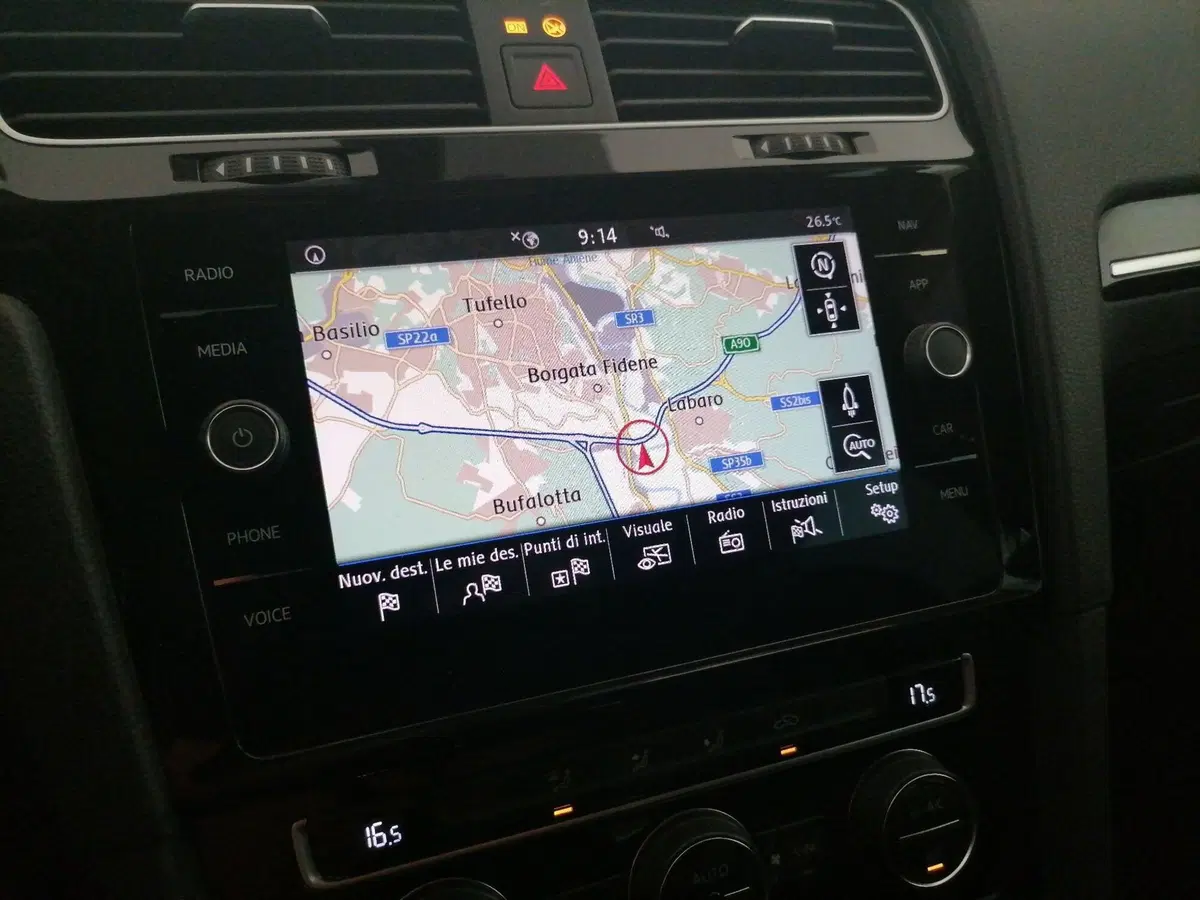 Volkswagen Golf usata a Roma (17)