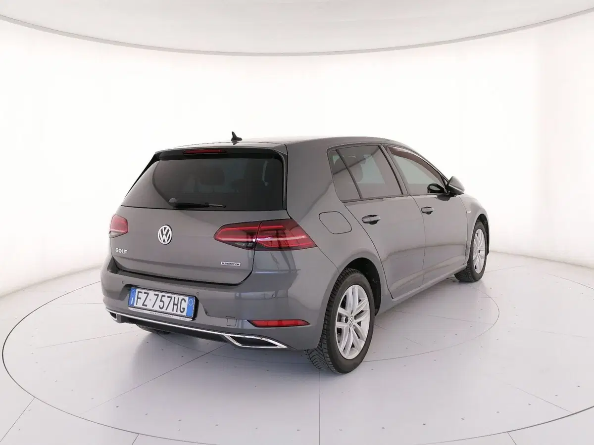 Volkswagen Golf usata a Roma (2)