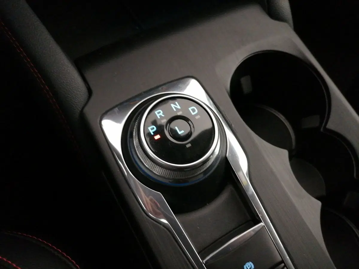Ford Kuga usata a Roma (13)