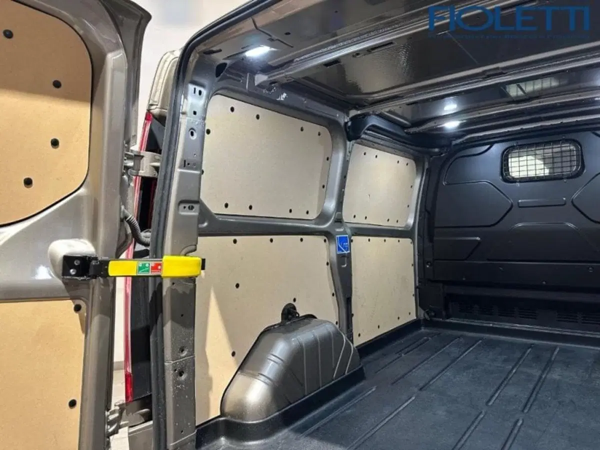Ford Transit Custom Furgone usata a Brescia (15)