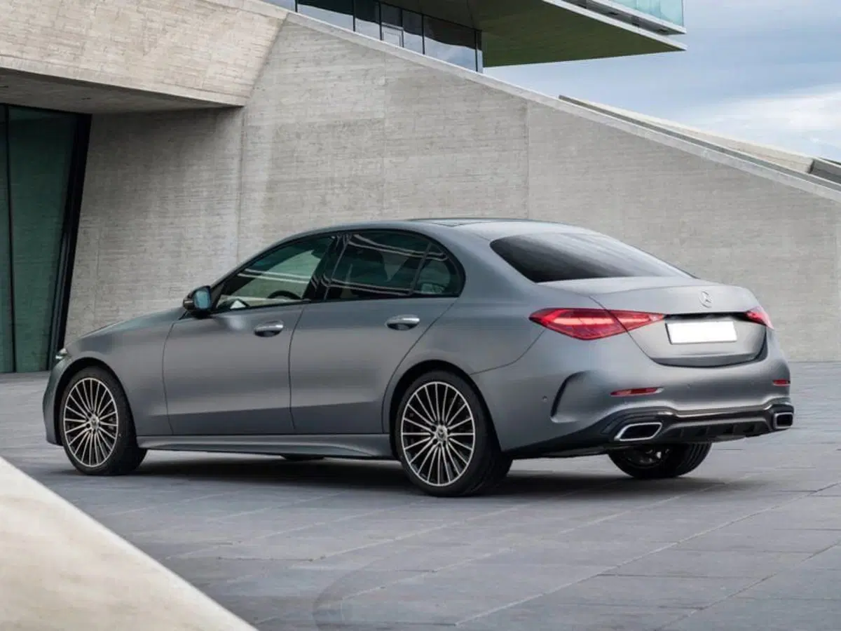 Mercedes-Benz Classe C nuova a Genova (2)