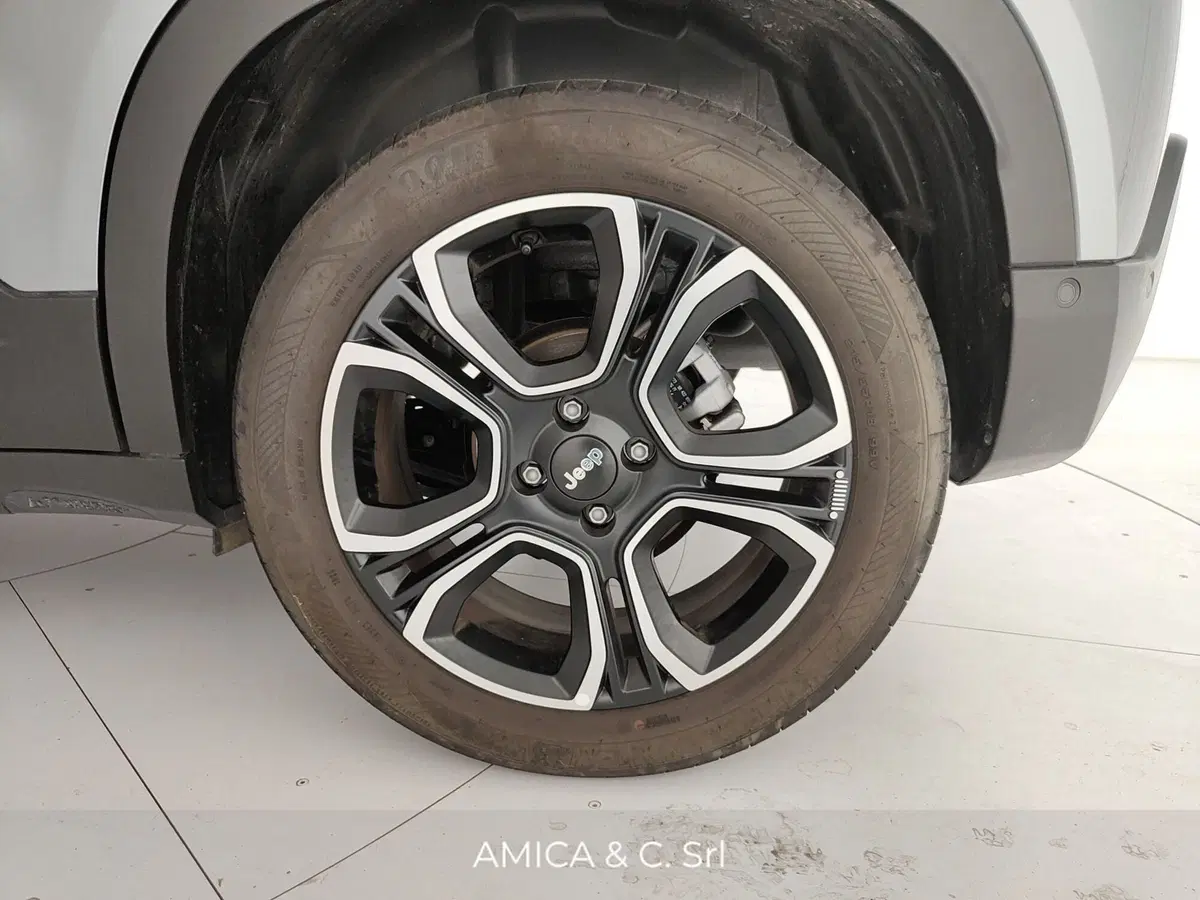Jeep Avenger usata a Caserta (11)