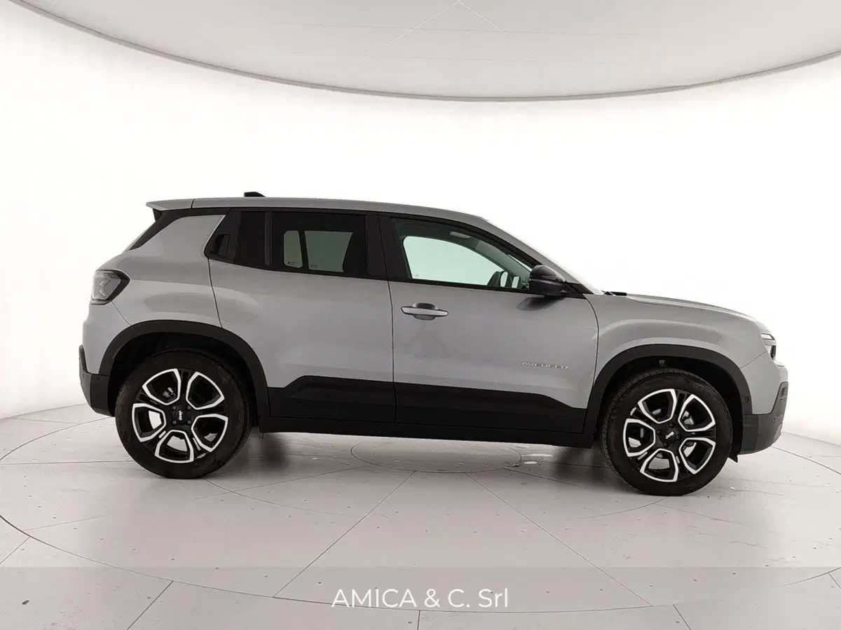 Jeep Avenger usata a Caserta (7)