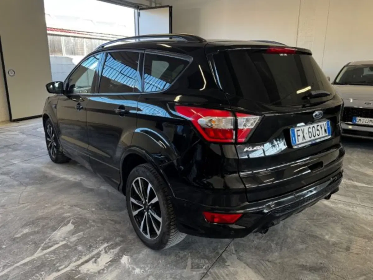 Ford Kuga usata a Bologna (7)